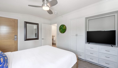 Ocean View One Bedroom Suite