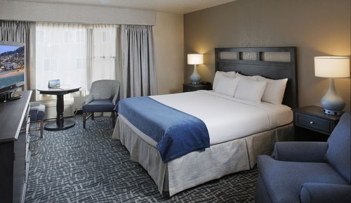 Standard Room, 1 King Bed