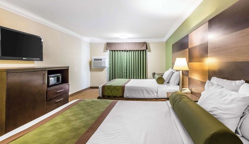Room, 2 Queen Beds, Accessible, Non Smoking