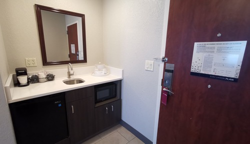 Suite, 1 King Bed, Accessible, Non Smoking