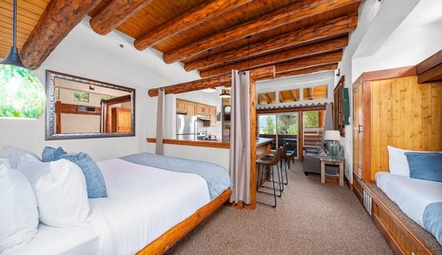 LoCha Family Suite