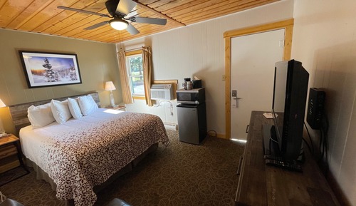 Economy Double Room (Non-Pet Friendly)