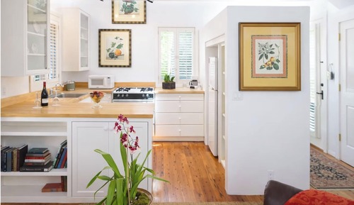 Traditional Suite, 1 King Bed, Kitchen, Fireplace (Pendle Cottage)