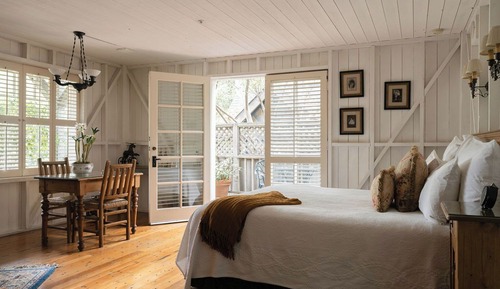 Superior Room, 1 King Bed, Patio, Fireplace (Tack Room)