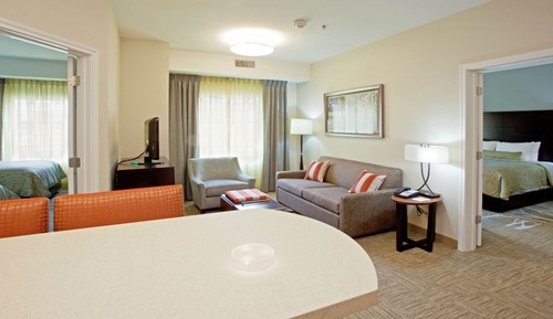 Suite, 2 Bedrooms, Kitchen