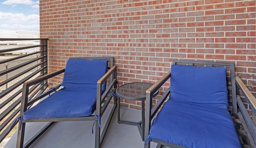 Standard Room, 1 Queen Bed, Non Smoking, Balcony
