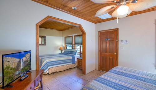 Traditional Suite, 2 Queen Beds