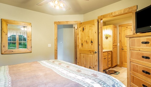 Condo, 2 Bedrooms