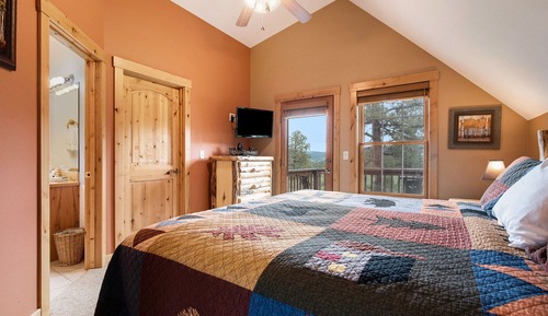 Condo, 2 Bedrooms