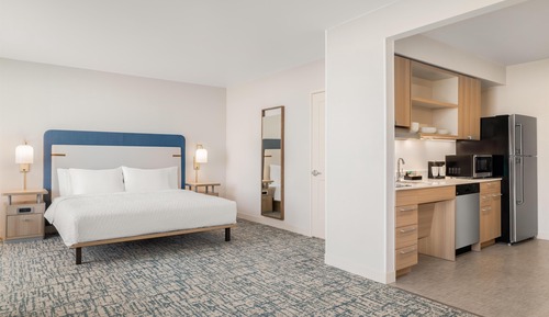 Studio, 1 King Bed