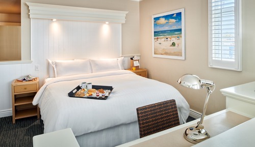 Suite, 1 King Bed, Ocean View