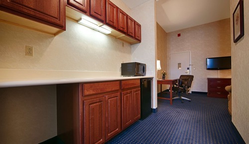 Suite, 1 King Bed, Non Smoking, Refrigerator & Microwave (with Sofabed)