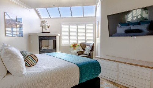 King Room with Fireplace No Hot Tub