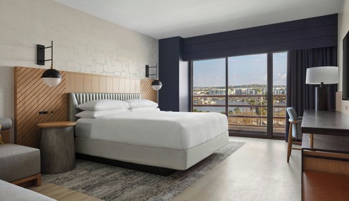 Room, 1 King Bed, Marina View