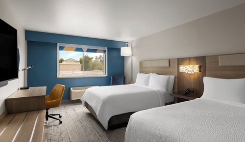 Standard Room, 2 Queen Beds, Accessible Bathtub, Non Smoking (Communications)