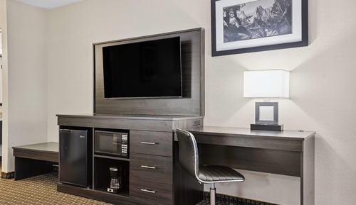 Room, 1 King Bed, Accessible, Non Smoking (Mobility, Bathtub w/Grab Bars)