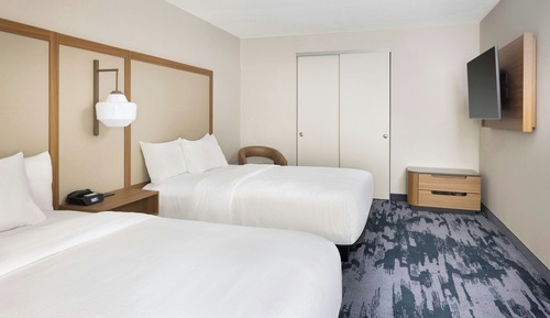 Suite, 1 Bedroom, Hearing Accessible (Roll-in Shower)
