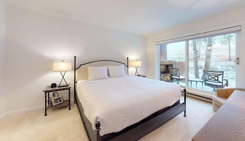 Condo, 2 Bedrooms (Villas 1101)