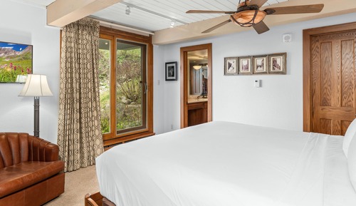 Condo, 3 Bedrooms (Leaf 401)