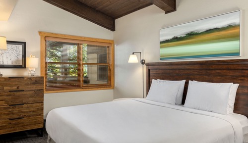 Condo, 2 Bedrooms (Leaf 703)
