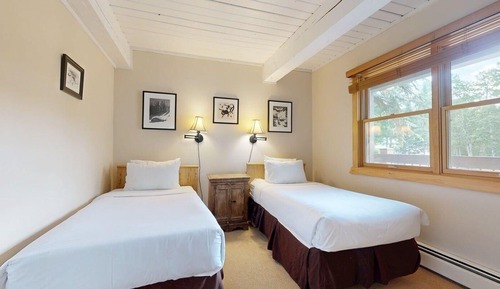 Condo, 3 Bedrooms (Trails 201)