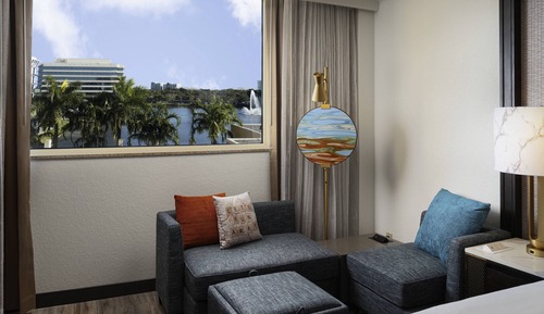 Room, 1 King Bed, Lake View