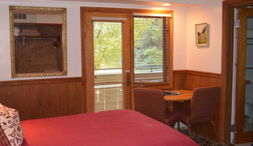 Standard Room, 1 Queen Bed