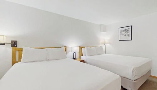 Classic Room, 2 Queen Beds