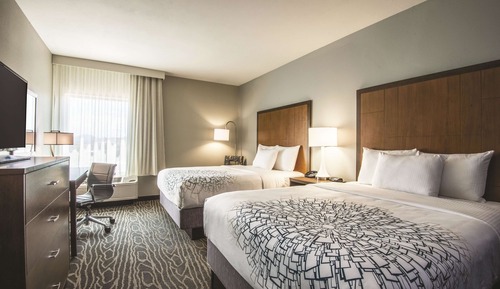 Room, 2 Queen Beds, Non Smoking (Various Views)