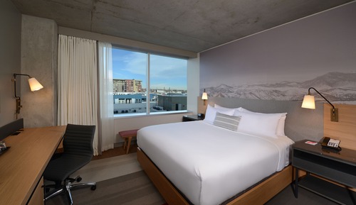 Standard Room, 1 King Bed (LEISURE)