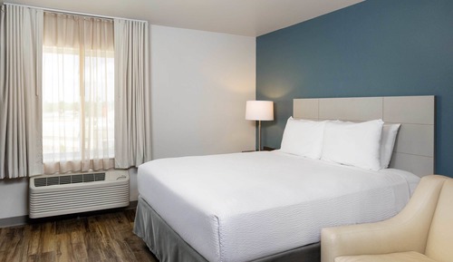 Standard Room, 1 Queen Bed, Non Smoking