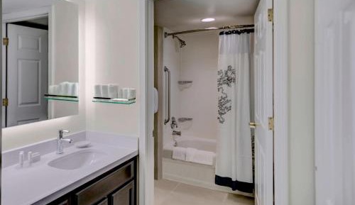 Two Bedroom Suite with Fireplace - No Pets Allowed