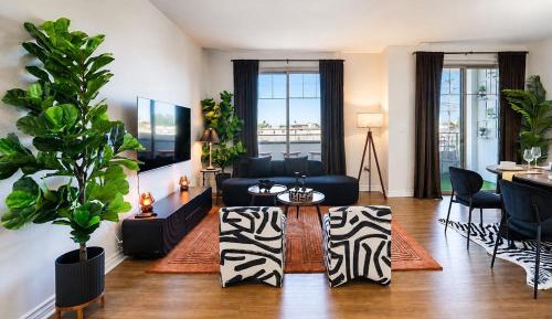 Apartment with View and Balcony