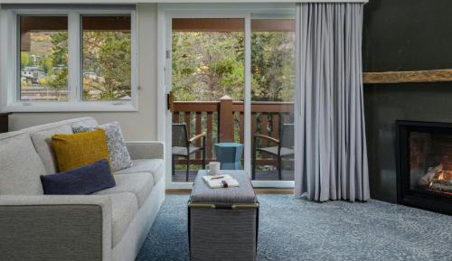 One-Bedroom Villa with Balcony