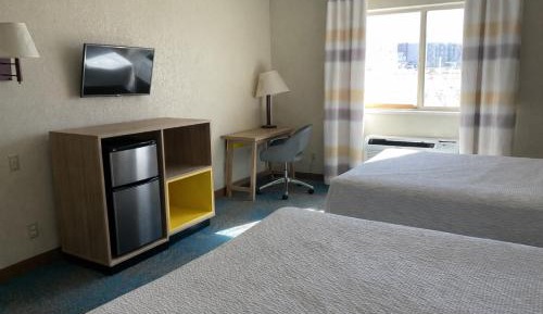 Queen Room with Two Queen Beds - Non-Smoking