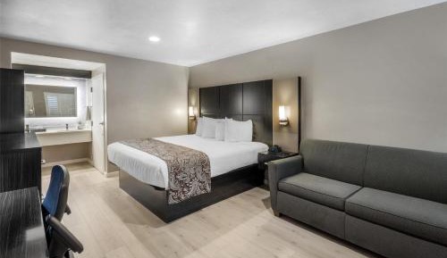 King Room with Sofa Bed - Non-Smoking