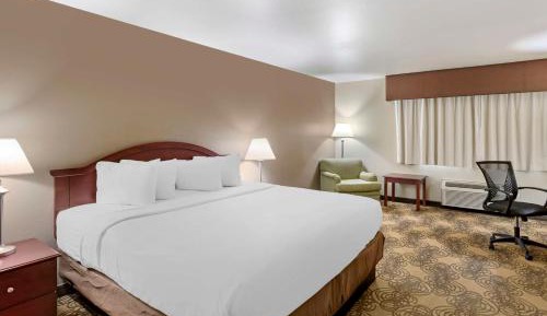 King Room with Whirlpool - Non-smoking