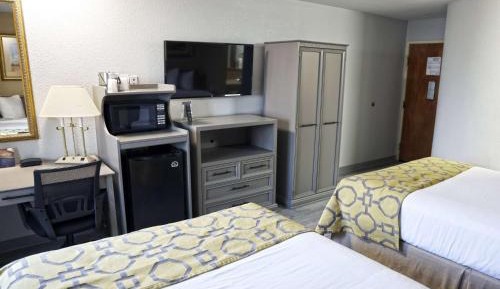 Double Room with Two Double Beds - Non-Smoking