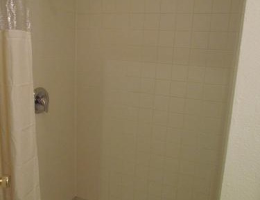Basic Queen Room