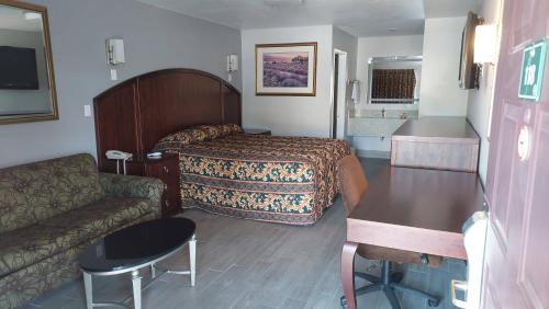 King Room - Non-Smoking