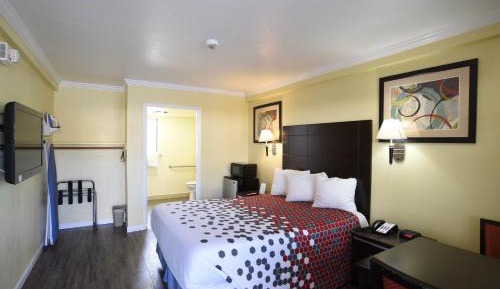 Queen Room - Disability Access
