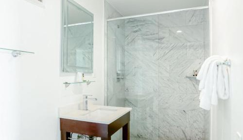 Queen Room with Two Queen Beds - Ocean View