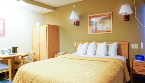 Queen Room
