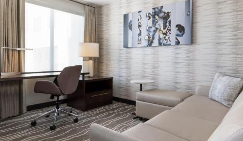King Studio Suite with Sofa Bed - Hearing Accessible