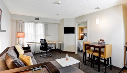 One-Bedroom Queen Suite with Sofa Bed