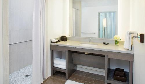 Palmoro House King Room