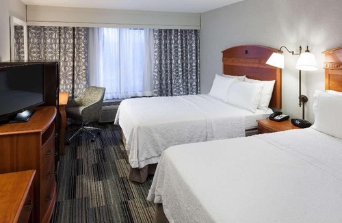 Tulare Hotel | Hampton Inn & Suites Tulare