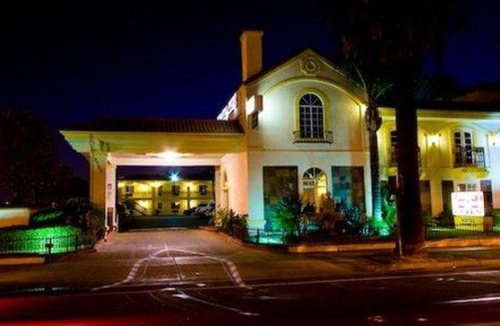 Riverside Hotel | Dynasty Suites Hotel