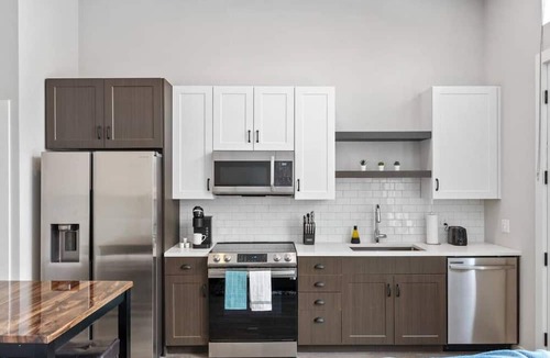 Baker Apartment | Steps From Denver Health!