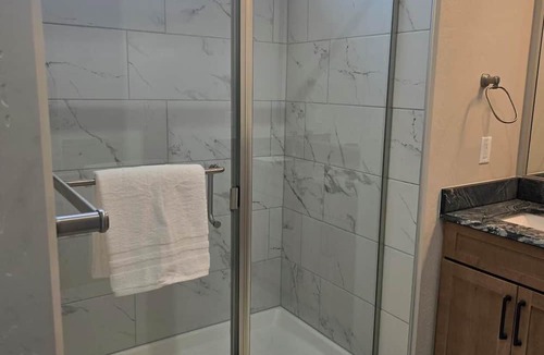 Elko House | #18 5-bedroom, 3bath, 2 garage House in terrific Elko near Walmart